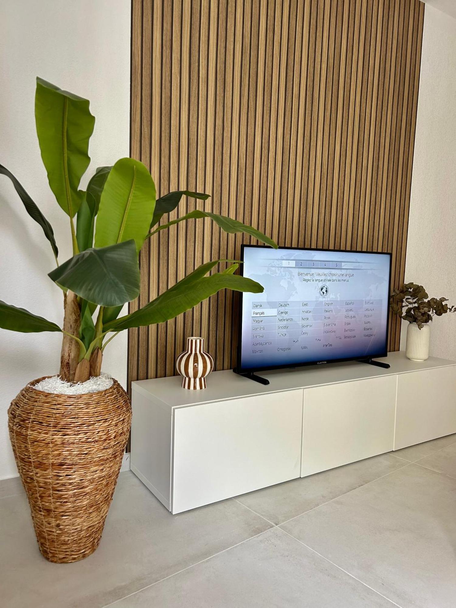 Menton Carre D'Or - Private Garage Apartment Exterior photo